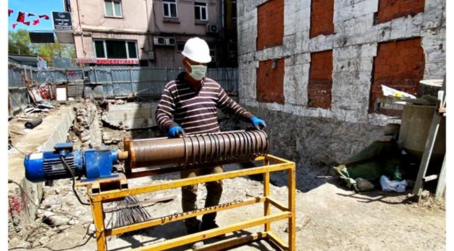 1 Mayıs'ı tam kapamada çalışarak geçiren işçi; 