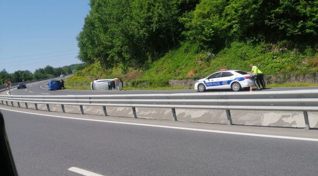 ZONGULDAK YOLUNDA KAZA: 2 YARALI