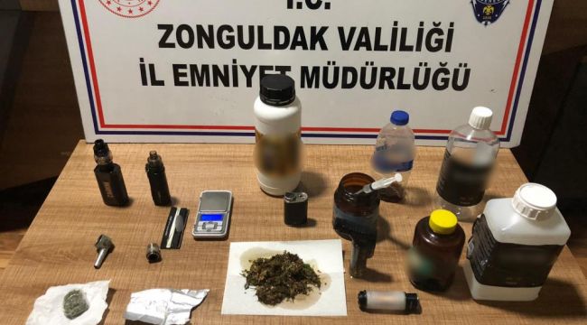 2 kilogram uyuşturucu madde ele geçirildi: 3 tutuklu