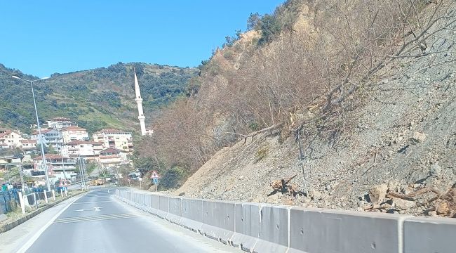 YOL TEK ŞERİTTEN TRAFİĞE AÇILDI…