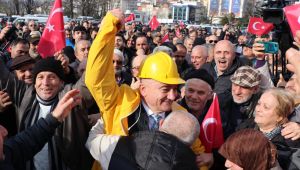 Sesli, binlerce kişiyle seçim startını verdi