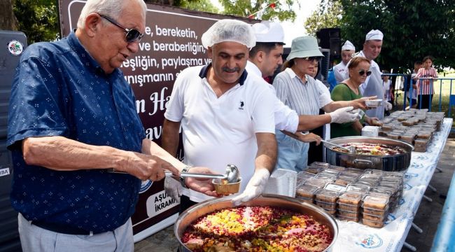 KDZ. EREĞLİ BELEDİYESİ, 3 BİN KİŞİYE AŞURE DAĞITTI