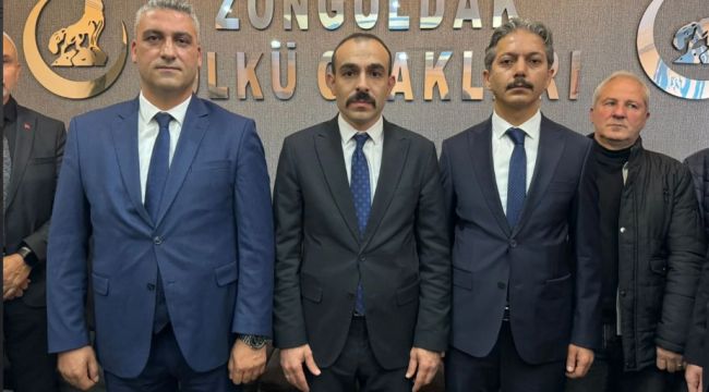 Ülkü Ocaklarında Gökmen Karali, görevi Reşit Çelik'e devretti